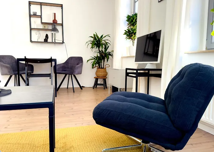 Hip & Minimalist Meets Historical Old Town